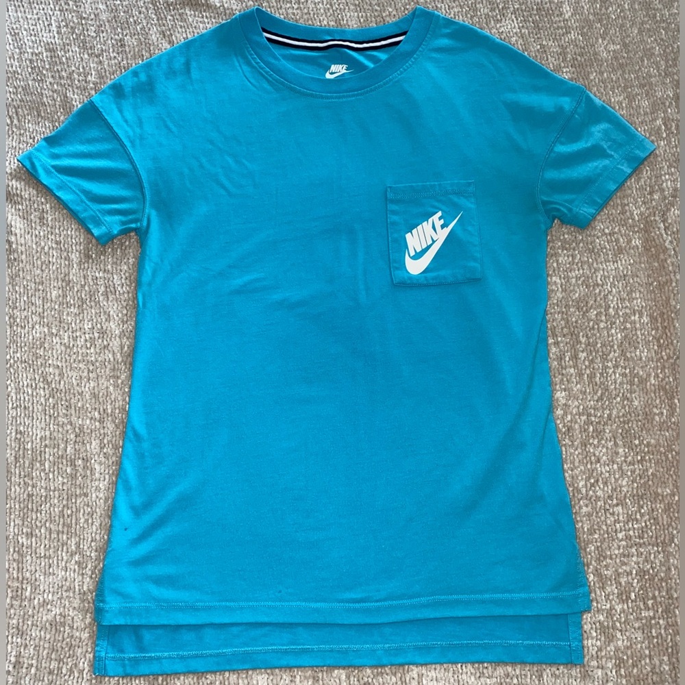 5/$25 NIKE T-shirt